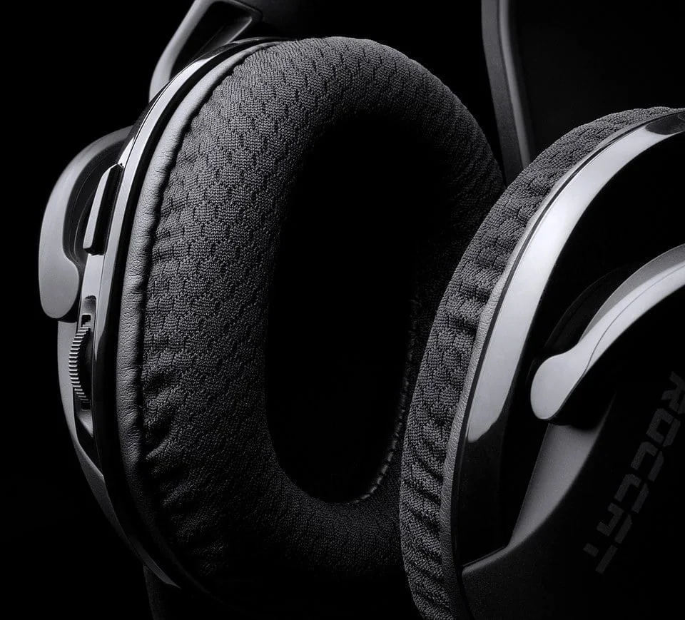 Featurebox02 2 Roccat &Lt;Div Id=&Quot;Main_Textcontent&Quot;&Gt; &Lt;Div Class=&Quot;Contentrow&Quot;&Gt; &Lt;P Class=&Quot;Copytext&Quot;&Gt;The Noz Features Rich, Natural-Sounding Stereo Audio And Superior Comfort. At Only 210 Grams It Is Ultralight And Boasts Innovations Such As A Fabric That Keeps Cool During Wear And Earcups With Extra Space For Better Acoustics.&Lt;/P&Gt; &Lt;/Div&Gt; &Lt;/Div&Gt; Roccat Noz Stereo Gaming Headset Roccat Noz Stereo Gaming Headset