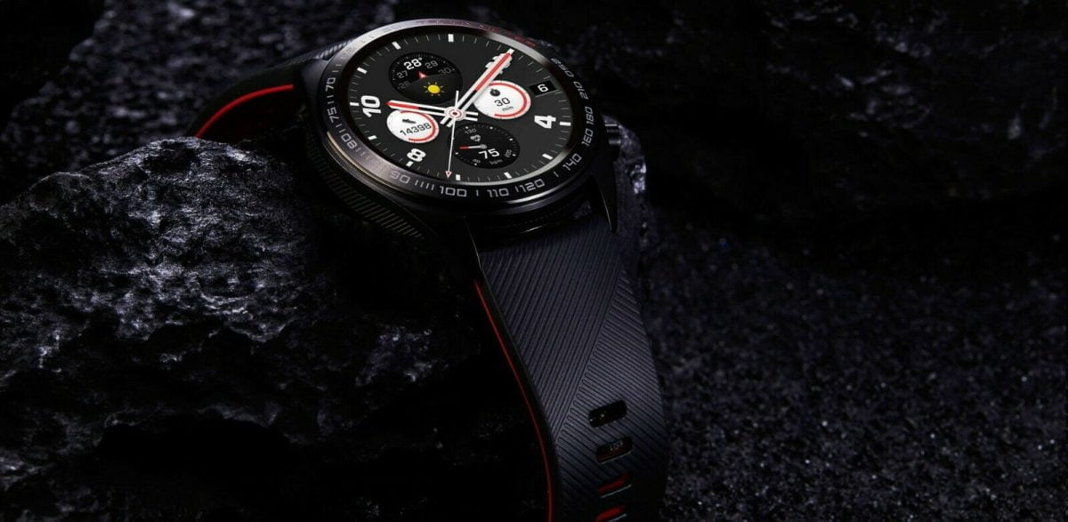 S L1600 8 هواوي &Lt;P Style=&Quot;Font-Weight: 400;&Quot;&Gt;صنعت ساعة Honor بعناية باستخدام الفولاذ المقاوم للصدأ 316L خفيف الوزن ومريح ، وهي واحدة من أنحف الساعات الذكية في السوق. تتبنى ساعة Honor Watch المصقولة بشكل مثالي التصنيع باستخدام الحاسب الآلي وأحدث النقش بالليزر لتعزيز المتانة للاستخدام اليومي. كلمسة نهائية ، فإن غلاف الساعة مصنوع من بلاستيك النايلون القابل للتحلل.&Lt;/P&Gt;
Https://Www.youtube.com/Watch?V=Ek-Byxwvj2K ساعة هونر واتش ماجيك الذكية Amoled Gps متعددة الرياضة (حزام سيليكون أسود وأحمر)