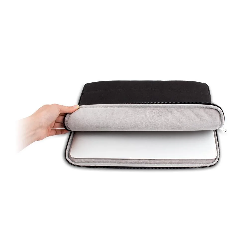 Jcpal Case Professional Style Laptop Sleeve 13 Inch Black &Lt;H1&Gt;حقيبة كمبيوتر محمول بتصميم احترافي - 13 بوصة رمادي&Lt;/H1&Gt;
تتميز حقيبة الكمبيوتر المحمول الاحترافية الأنيقة والعصرية بسطح خارجي من النايلون المقاوم للماء وداخل مخملي ناعم ، مما يوفر حماية كاملة لجهاز الكمبيوتر المحمول مقاس 13 بوصة أو 15/16 بوصة مع جيب جانبي كبير للإكسسوارات ومقبض حمل قابل للسحب ، إنه الخيار المثالي للمحترفين أثناء التنقل. &Nbsp;
&Lt;Ul&Gt; &Lt;Li&Gt;مادة النايلون المقاومة للماء&Lt;/Li&Gt; &Lt;Li&Gt;مقبض قابل للسحب&Lt;/Li&Gt; &Lt;Li&Gt;جيب جانبي كبير&Lt;/Li&Gt; &Lt;Li&Gt;داخلية مخملية ناعمة ممتصة للصدمات&Lt;/Li&Gt; &Lt;Li&Gt;جراب 13 بوصة&Lt;/Li&Gt;
&Lt;/Ul&Gt; حقيبة كمبيوتر محمول حقيبة كمبيوتر محمول بتصميم احترافي - 13 بوصة أسود Jcpal - Jcp2269