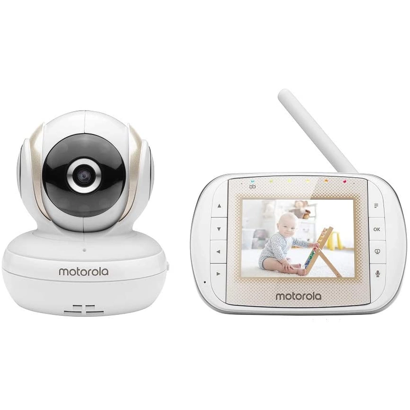 Motorola Mbp30A Video Baby Monitor With 3 Handheld Parent Unit And Remote Pan Scan 5625170 00 موتورولا &Amp;Lt;H1&Amp;Gt;جهاز مراقبة الأطفال بالفيديو من موتورولا Mbp30A مزود بوحدة الوالدين المحمولة مقاس 3 بوصات والمسح الشامل عن بعد&Amp;Lt;/H1&Amp;Gt;
تحتوي شاشة مراقبة الطفل بالفيديو من موتورولا Mbp30A على شاشة كبيرة بحجم 3.0 بوصة مع زوم رقمي يسمح لك برؤية طفلك الصغير بوضوح. بالإضافة إلى ذلك ، تأتي الشاشة مزودة بكاميرا تعمل عن بُعد تمنحك مرونة إضافية في جميع أنحاء الغرفة. كن واثقًا من أنك لن تفوت أي شيء ويمكنك إلقاء نظرة فاحصة على مدى يصل إلى 1000 قدم (300 متر). مع الرؤية الليلية بالأشعة تحت الحمراء ، يمكنك رؤية طفلك الصغير في الظلام ، مما يمنحك راحة البال في جميع الأوقات خلال النهار والليل. تعد ميزة التحدث في اتجاهين رائعة للاستماع إلى طفلك الصغير والرد عليه لتهدئته ، مما يمنحه مزيدًا من الطمأنينة أثناء محاولة النوم. يأتي موتورولا Mbp30A أيضًا مع تهويدات مدمجة تساعد على تهدئة طفلك ويشعر بمزيد من الاسترخاء ، مع اختيار 10 تهويدات مختلفة. بفضل مستشعر درجة حرارة الغرفة ، تتيح لك Mbp30A مراقبة درجة حرارة الغرفة أينما كان طفلك حتى تتمكن من التأكد من أن غرفته في درجة الحرارة المناسبة وليست شديدة الحرارة أو شديدة البرودة. يوفر جهاز مراقبة الطفل بالفيديو Mbp30A أيضًا مؤشرًا لبطارية منخفضة ووضع توفير الطاقة. جهاز مراقبة الأطفال بالفيديو من موتورولا Mbp30A مزود بوحدة الوالدين المحمولة مقاس 3 بوصات والمسح الشامل عن بعد