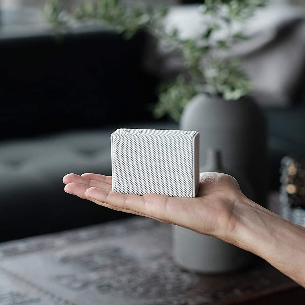 71Lywtrnwl. Ac Sl1500 Urbanista &Lt;H1&Gt;Urbanista Sydney Wireless Pocket-Sized Bluetooth Speaker - White Mist&Lt;/H1&Gt; &Lt;Ul Class=&Quot;A-Unordered-List A-Vertical A-Spacing-Mini&Quot;&Gt; &Lt;Li&Gt;&Lt;Span Class=&Quot;A-List-Item&Quot;&Gt;Connect Two Speakers: The Sydney Speaker Allows You To Connect With A Second Speaker So That You Can Achieve Full Surround-Sound And Become The Life Of The Party&Lt;/Span&Gt;&Lt;/Li&Gt; &Lt;Li&Gt;&Lt;Span Class=&Quot;A-List-Item&Quot;&Gt;Pocket-Sized: Sydney Captures All Of The Features Of A Convenient, Portable Speaker In A Small, Lightweight Design. Take Your Music With You Wherever You Go Without Excess Weight And Bulk As Sydney Fits In Your Pocket&Lt;/Span&Gt;&Lt;/Li&Gt; &Lt;Li&Gt;&Lt;Span Class=&Quot;A-List-Item&Quot;&Gt;5-Hour Play Time: With A 5-Hour Total Play Time, Sydney Packs A Lot Of Power In A Small Package. It Also Features A 1.5-Hour Charge Time And A Stand-By Time Of Up To 30 Days&Lt;/Span&Gt;&Lt;/Li&Gt; &Lt;Li&Gt;&Lt;Span Class=&Quot;A-List-Item&Quot;&Gt;Compatibility: Sydney Is Compatible With Android And Ios Devices&Lt;/Span&Gt;&Lt;/Li&Gt; &Lt;Li&Gt;&Lt;Span Class=&Quot;A-List-Item&Quot;&Gt;Stylish Design: Styled In A Sleek, Timeless Design With A Seamless Silhouette And Effortless Access To Volume Controls, With (Ipx5) Splash-Resistance, Sydney Is The Ultimate Pocket Audio Accessory&Lt;/Span&Gt;&Lt;/Li&Gt; &Lt;/Ul&Gt; &Lt;Pre&Gt;&Lt;B&Gt;We Also Provide International Wholesale And Retail Shipping To All Gcc Countries: Saudi Arabia, Qatar, Oman, Kuwait, Bahrain. Warranty : 1 Year&Lt;/B&Gt;&Lt;/Pre&Gt; Urbanista Sydney Urbanista Sydney Wireless Pocket-Sized Bluetooth Speaker - White Mist