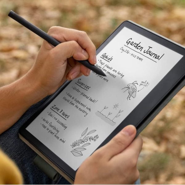 Amazon Kindle Scribe 32 GB - 10.2” 300 ppi Paperwhite display, includes Premium Pen