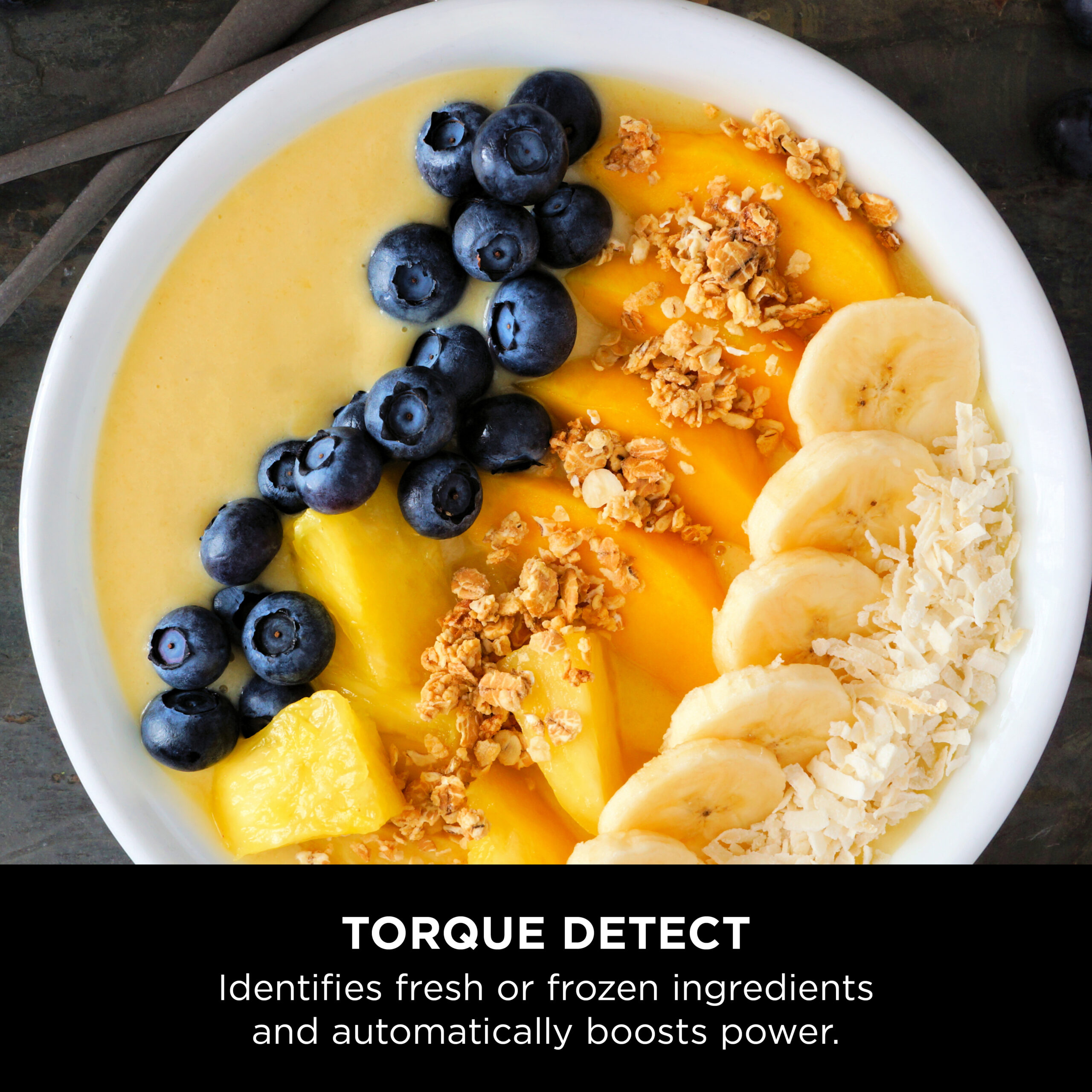 Tb301Me 4 Copy Scaled النينجا يجمع &Lt;Strong&Gt;Ninja Detect Duo Power Blender Pro &Amp; Single Serve 2.1L&Lt;/Strong&Gt; بين تقنية Blendsense الذكية وأداء قوي بقدرة 1200W لضبط السرعة ووقت المزج تلقائيًا لنتائج مثالية. مع إبريق كبير بحجم عائلي سعة 2.1L، وكوبين للاستخدام الفردي سعة 700Ml، وشفرات Total Crushing، وبرامج مزج متعددة، فهو مثالي للسموذي والمشروبات المجمّدة والصلصات والشوربات والغموس وتحضير الوجبات. Ninja Detect Duo Power Blender Pro خلاط Ninja Detect Duo Power Blender Pro &Amp; Single Serve سعة 2.1L | خلاط ذكي 1200W | تقنية Blendsense | 2 × أكواب 700Ml | Tb301Me
