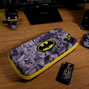 Dscf3456 Dxo 1000X1000 1 &Lt;P Class=&Quot;Pdq2Pg_Selectionanchorcontainer&Quot; Data-Start=&Quot;1221&Quot; Data-End=&Quot;1575&Quot;&Gt;Take Gotham Wherever You Game With The Officially Licensed &Lt;Strong Data-Start=&Quot;1144&Quot; Data-End=&Quot;1183&Quot;&Gt;Fr-Tec Batman Premium Carrying Case&Lt;/Strong&Gt;. Compatible With Nintendo Switch, Switch Oled And Switch Lite, It Combines Console Protection With A Built-In Gaming Stand, Storage For Up To 4 Games And An Interior Accessory Pocket—All Wrapped In Iconic Batman Comic Styling.&Lt;/P&Gt; Fr-Tec Batman Premium Carrying Case Fr-Tec Batman Premium Carrying Case For Nintendo Switch, Oled &Amp; Lite