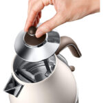 DeLonghi Icona Vintage 1.7L Kettle - Beige - Image 5